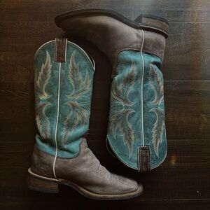 women’s justin TALL cowboy boots size 7B